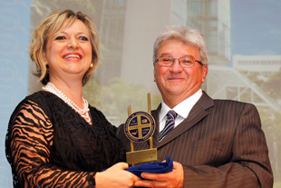 ADM. MARIA LÚCIA PONTES CAPELO VIDES